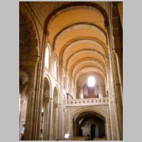 Basílica de San Isidoro de León, photo Zarateman, Wikipedia.jpg